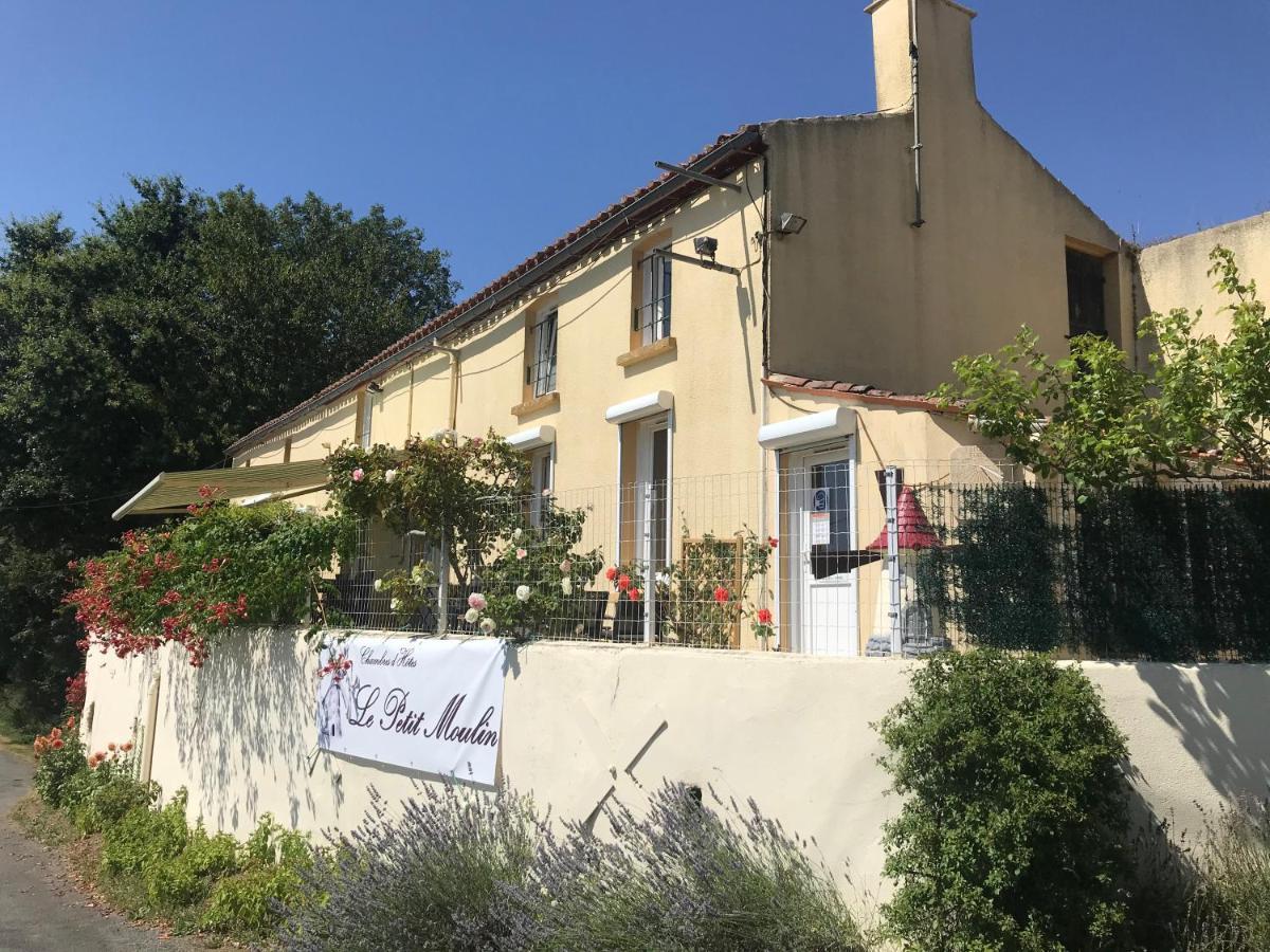Hotel Le Petit Moulin Pouzauges Esterno foto