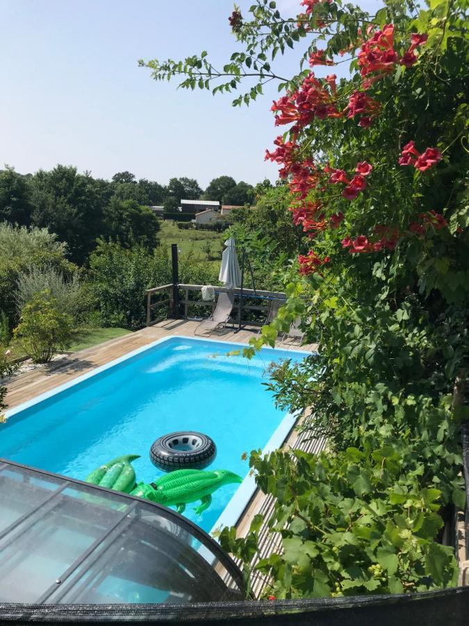 Hotel Le Petit Moulin Pouzauges Esterno foto