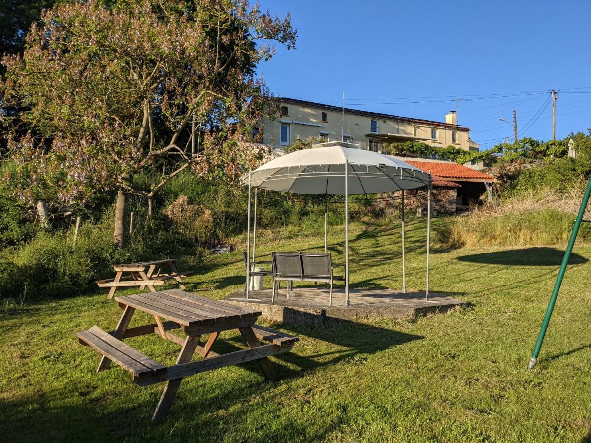 Hotel Le Petit Moulin Pouzauges Esterno foto