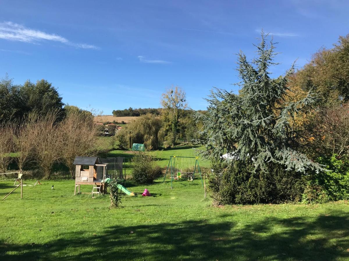 Hotel Le Petit Moulin Pouzauges Esterno foto