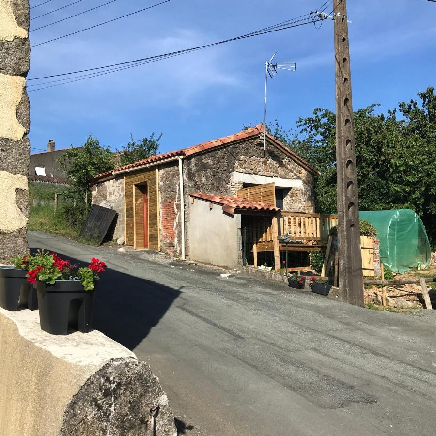 Hotel Le Petit Moulin Pouzauges Esterno foto