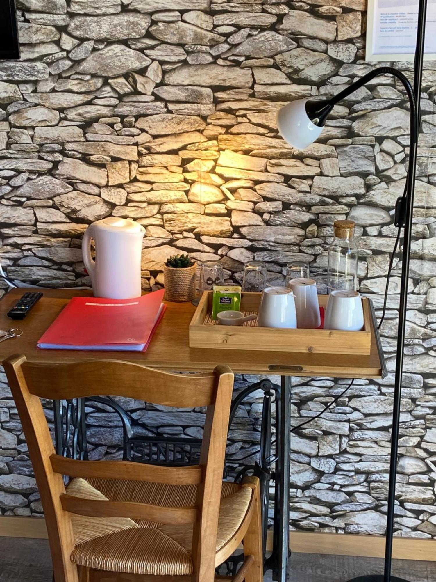 Hotel Le Petit Moulin Pouzauges Esterno foto
